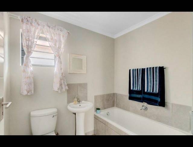 3 BEDROOM HOUSE FOR SALE IN PROTEA GLEN EXT